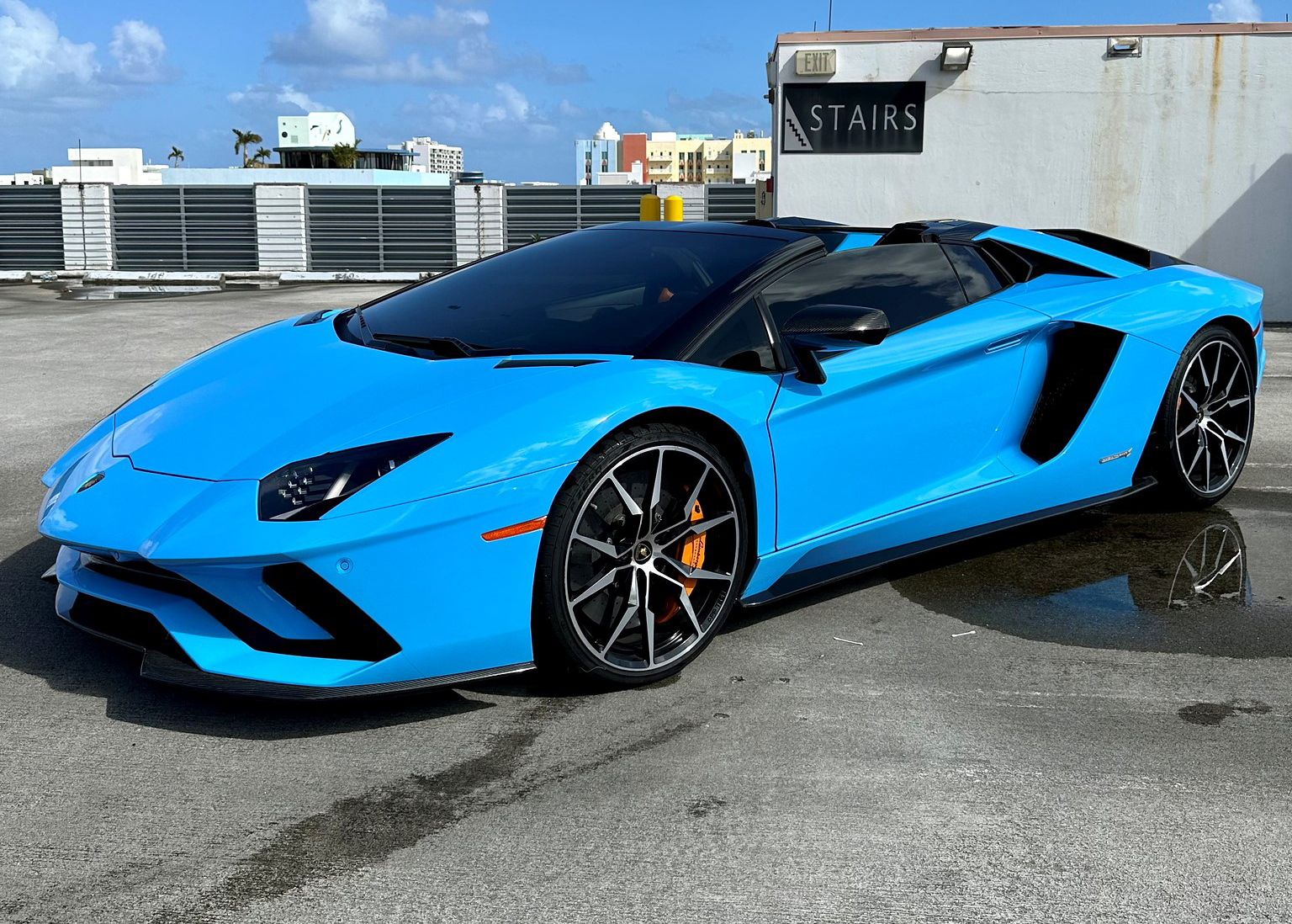 blue lambo (3)